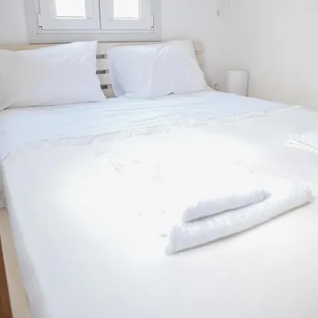 Mykonos Down Town Apartment