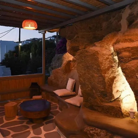Mykonos Down Town Apartment